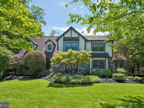 6 LOCUST WAY, LAFAYETTE HILL, PA 19444