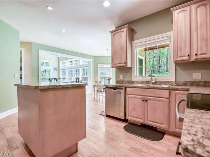 8075 Rainbow Drive , Concord Township, OH 44077 Photo 16