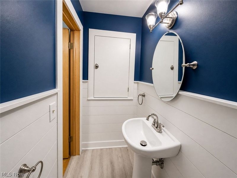 7300 Maplewood Road , Parma, OH 44130 Photo 11