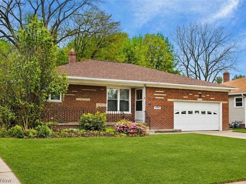 7300 Maplewood Road , Parma, OH 44130 Photo 2