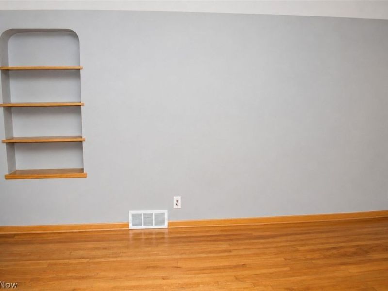 7300 Maplewood Road, Parma, OH 44130 Photo 6