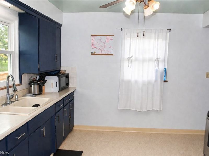7300 Maplewood Road , Parma, OH 44130 Photo 8