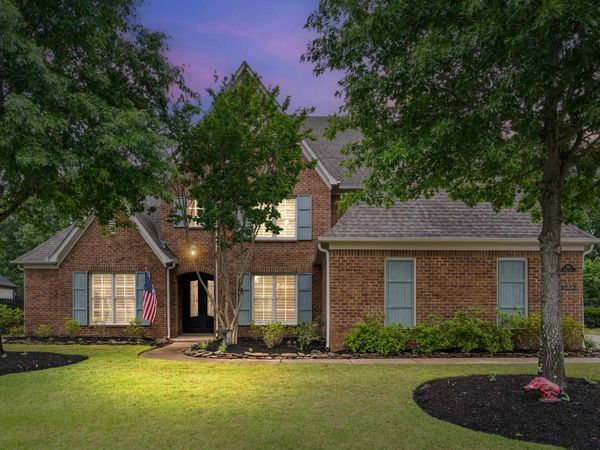 644 WINBURN DR, Collierville, TN 38017