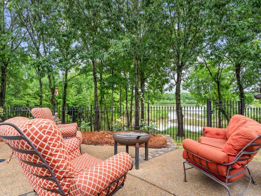 Property Image 38