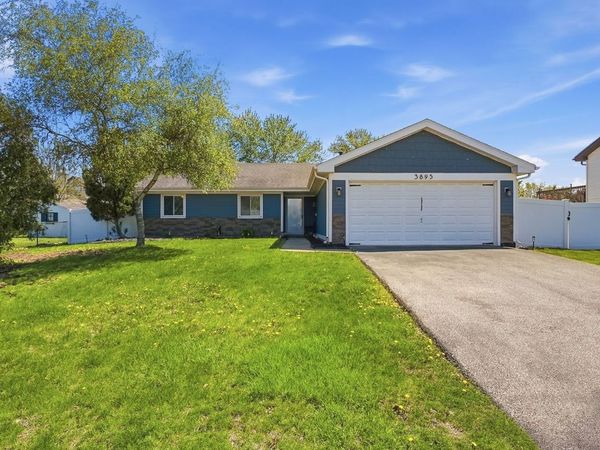 3895 Clipper Drive , Hanover Park, IL 60133