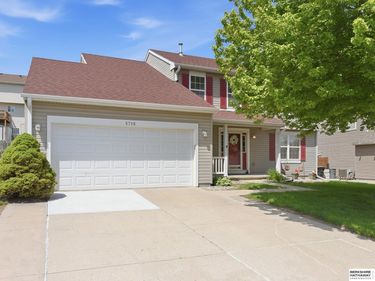 5716 S 158th Street , Omaha, NE 68135