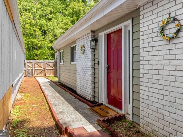 2958 Chipmunk Trail SE, Marietta, GA 30067