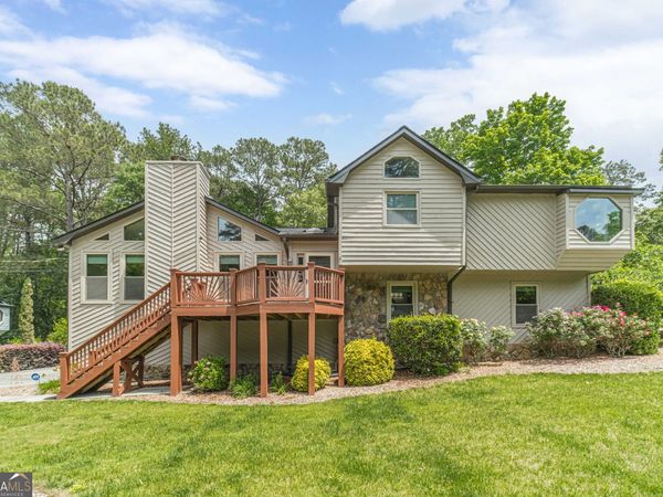 2921 Hadrian Drive SW, Snellville, GA 30078