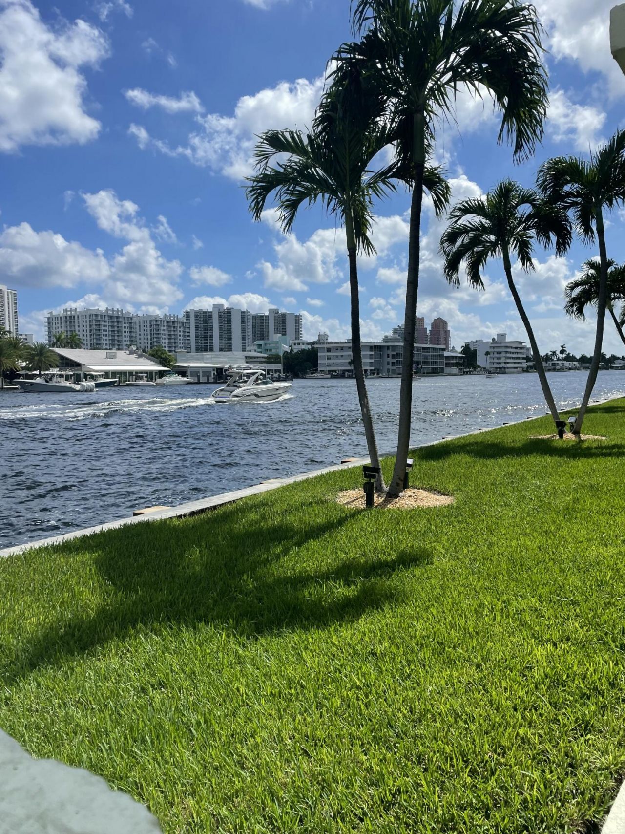 2900 NE 30th Street, Unit B2, Fort Lauderdale, FL 33306 Photo