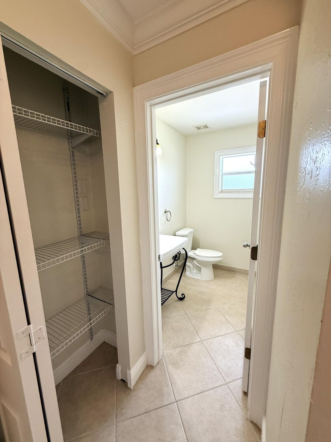 735 Hummingbird Way, Unit 204, North Palm Beach, FL 33408 Photo