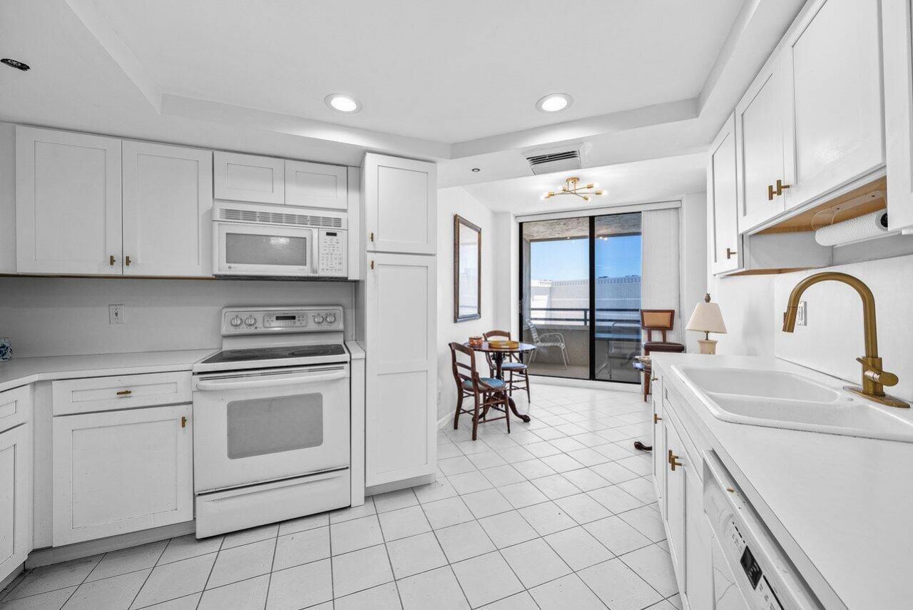 3560 S Ocean Boulevard, Unit 809, South Palm Beach, FL 33480 Photo