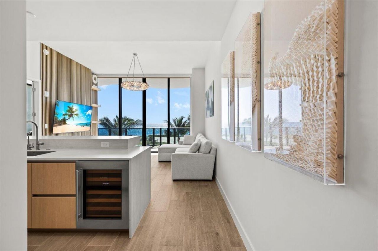 900 N Ocean Boulevard, Unit 305, Pompano Beach, FL 33062 Photo