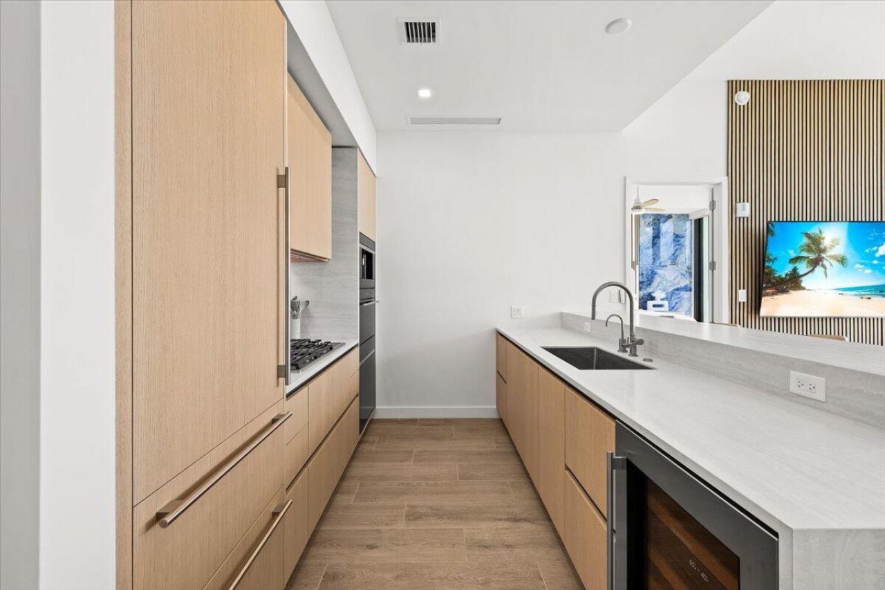 900 N Ocean Boulevard, Unit 305, Pompano Beach, FL 33062 Photo