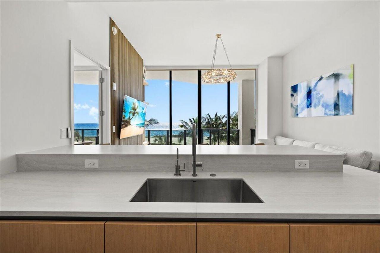900 N Ocean Boulevard, Unit 305, Pompano Beach, FL 33062 Photo