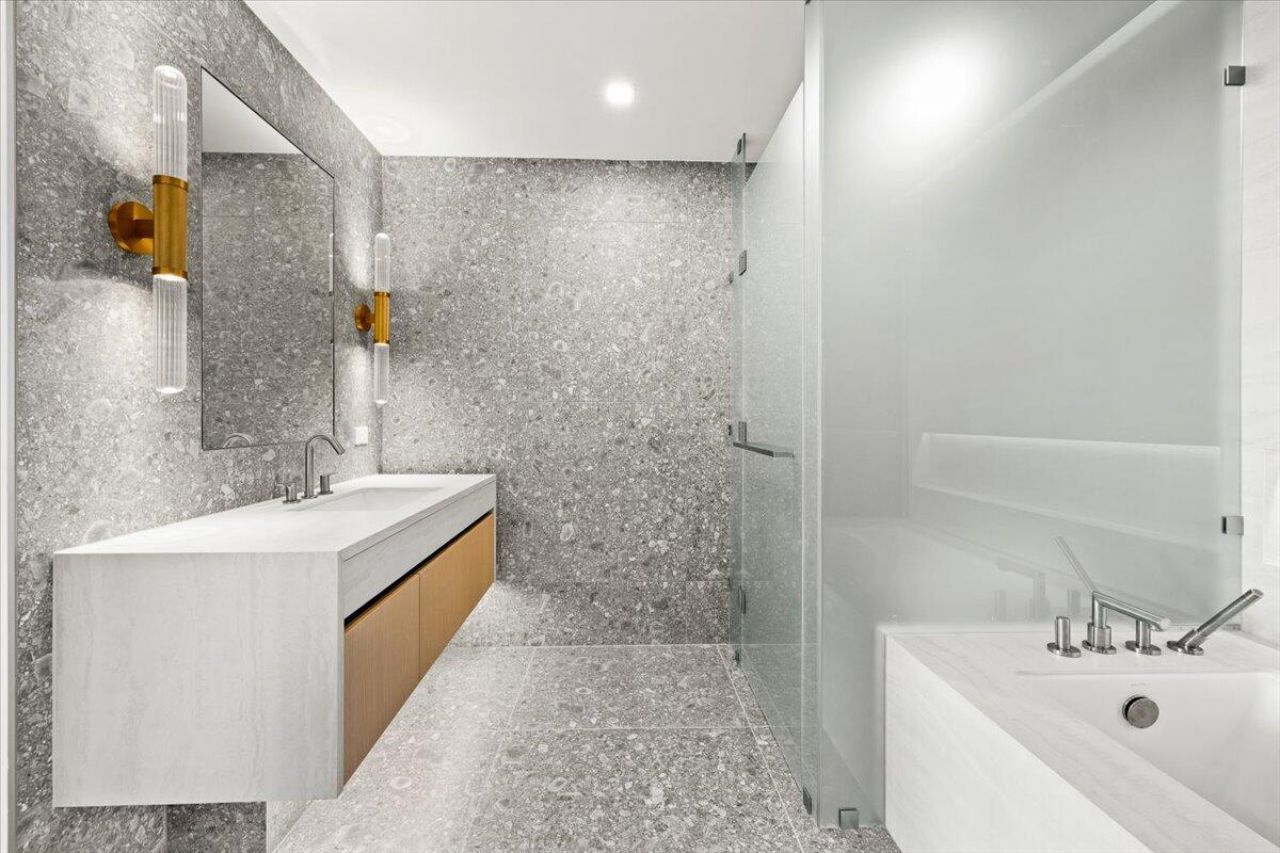 900 N Ocean Boulevard, Unit 305, Pompano Beach, FL 33062 Photo