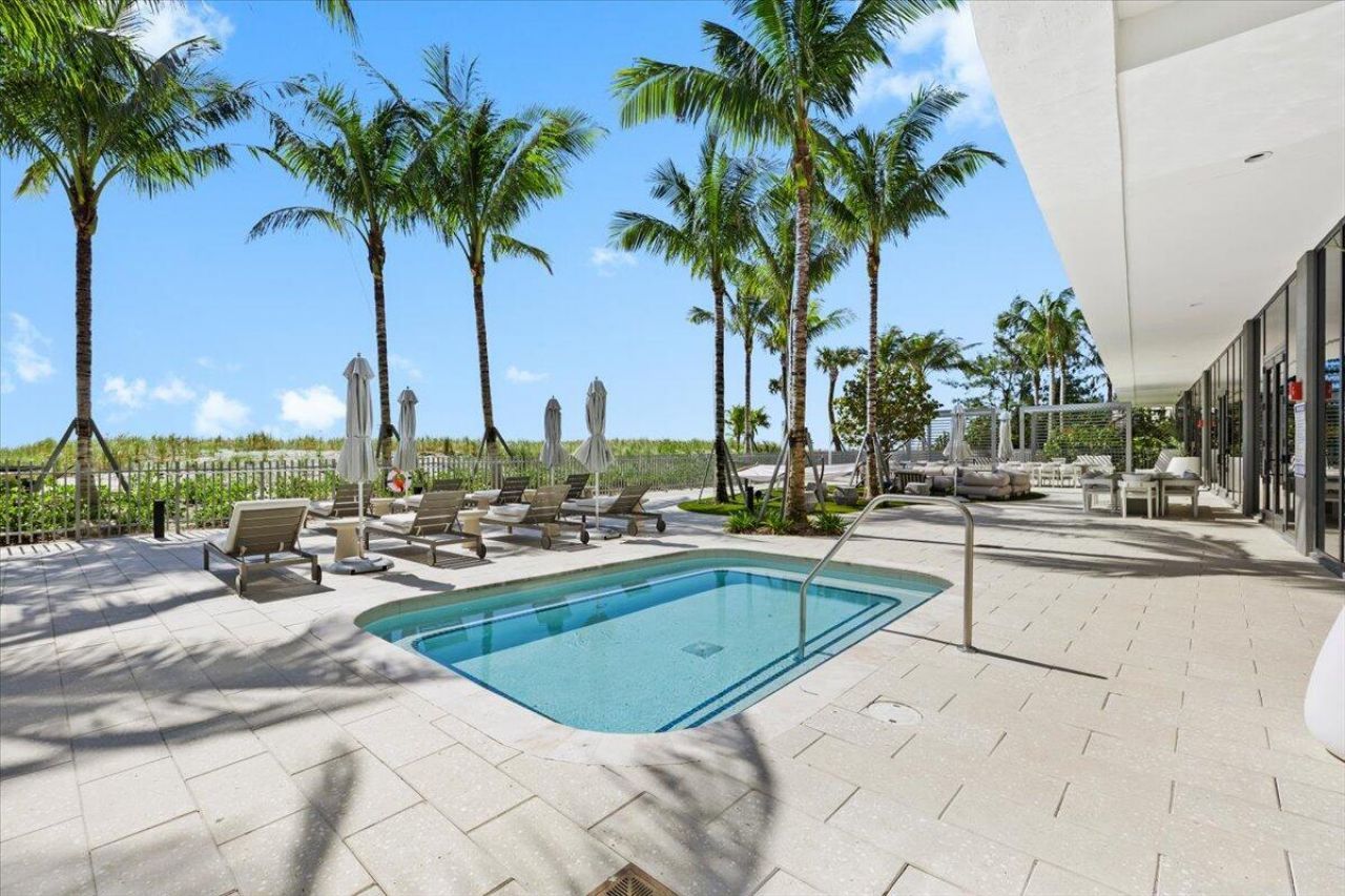 900 N Ocean Boulevard, Unit 305, Pompano Beach, FL 33062 Photo