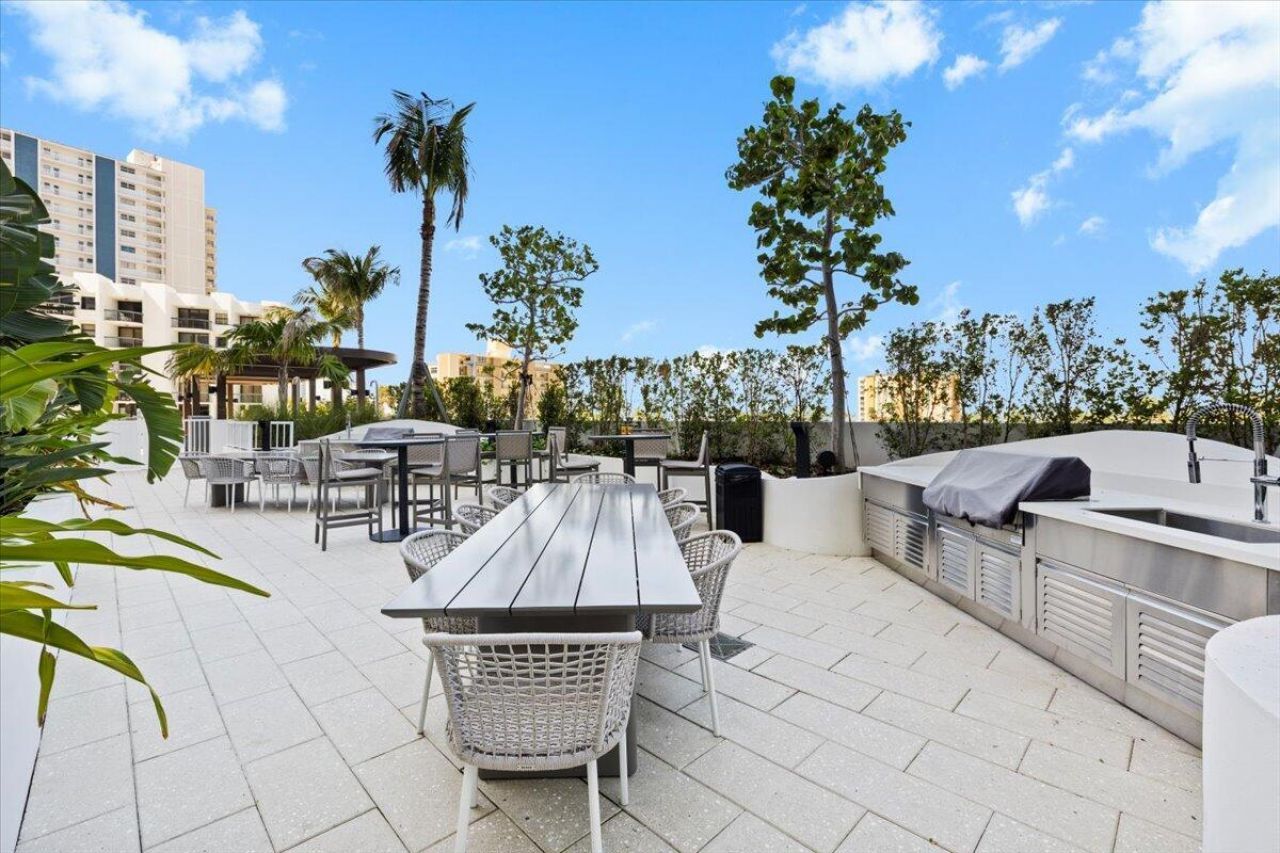 900 N Ocean Boulevard, Unit 305, Pompano Beach, FL 33062 Photo