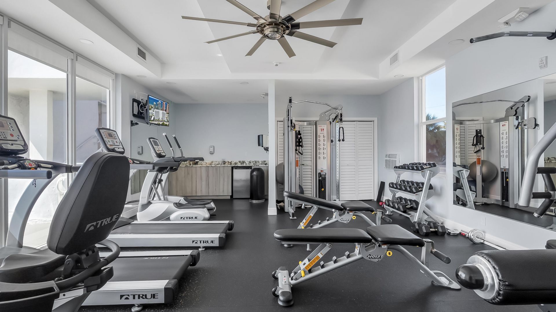 2200 NE 33rd Avenue, Unit 10k, Fort Lauderdale, FL 33305 Photo