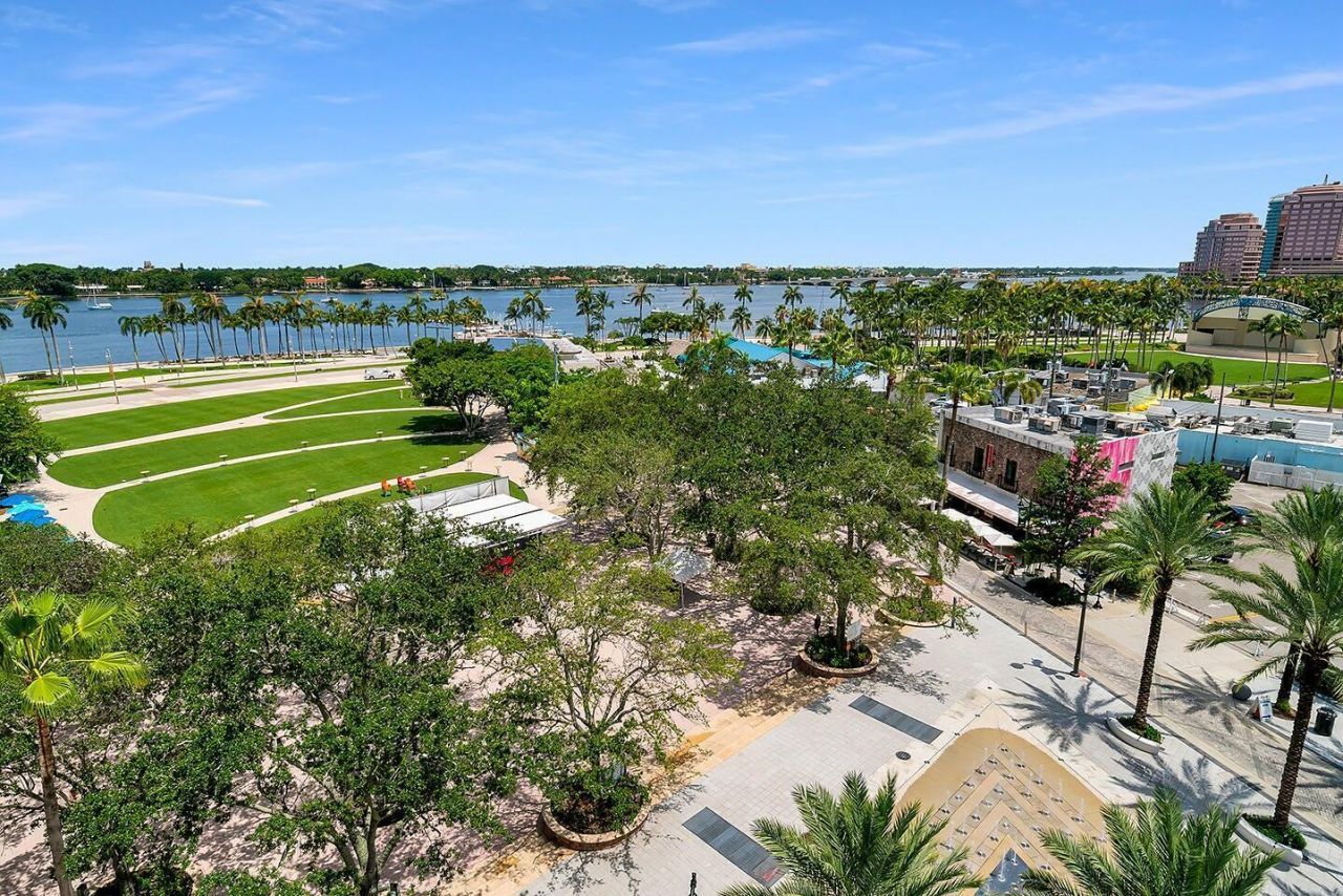 101 N Clematis Street, Unit 513, West Palm Beach, FL 33401 Photo