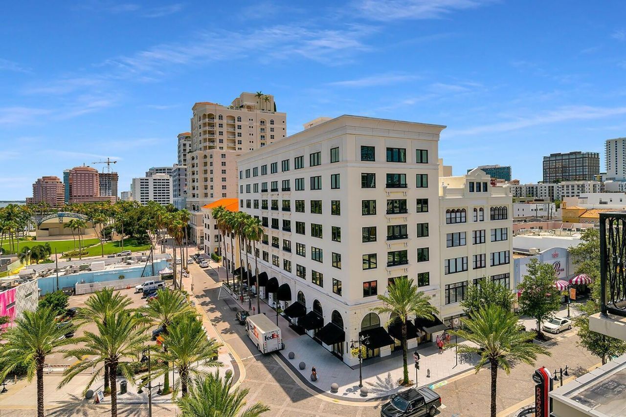 101 N Clematis Street, Unit 513, West Palm Beach, FL 33401 Photo