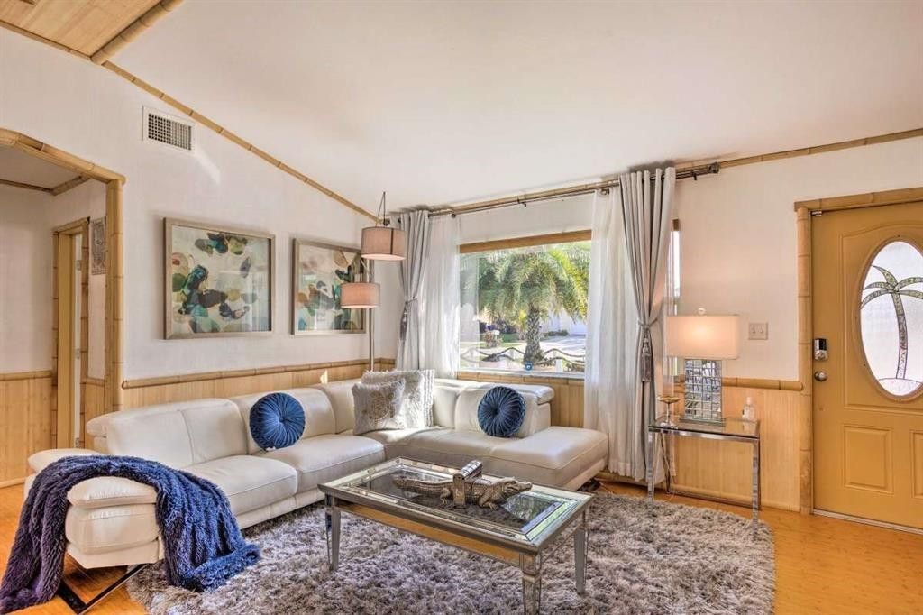 423 SW 1st Avenue, Boynton Beach, FL 33435 Photo