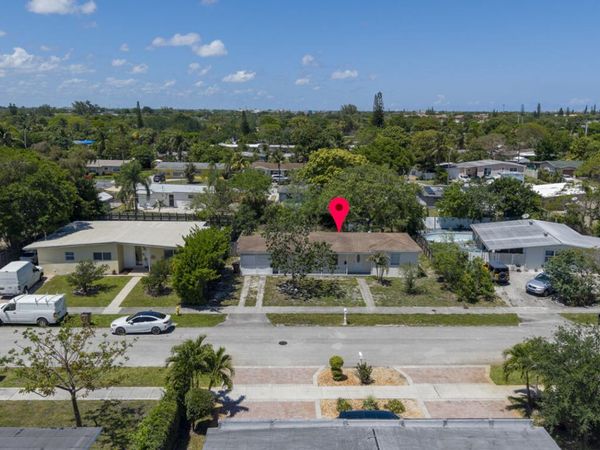 261 NE 42nd Street, Pompano Beach, FL 33064