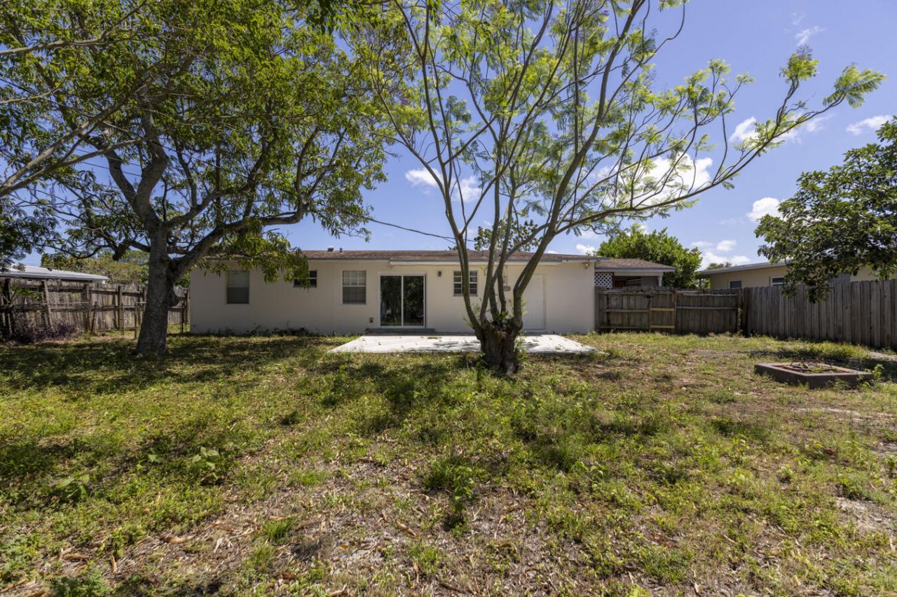 261 NE 42nd Street, Pompano Beach, FL 33064 Photo