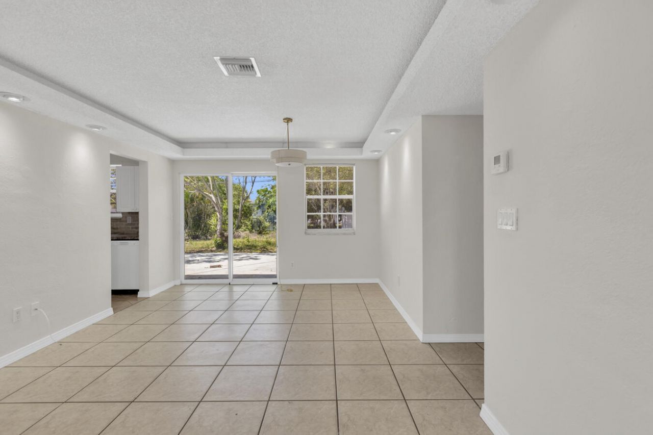 261 NE 42nd Street, Pompano Beach, FL 33064 Photo