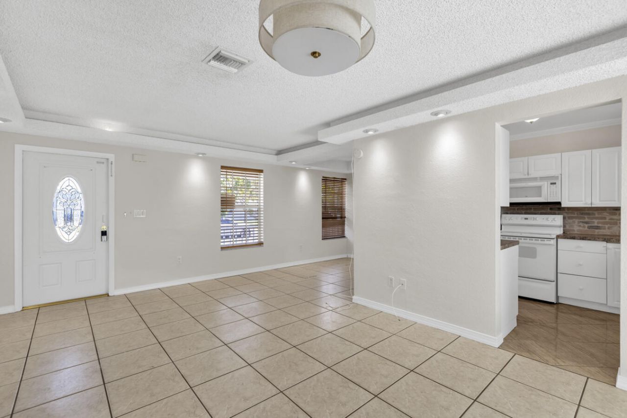 261 NE 42nd Street, Pompano Beach, FL 33064 Photo