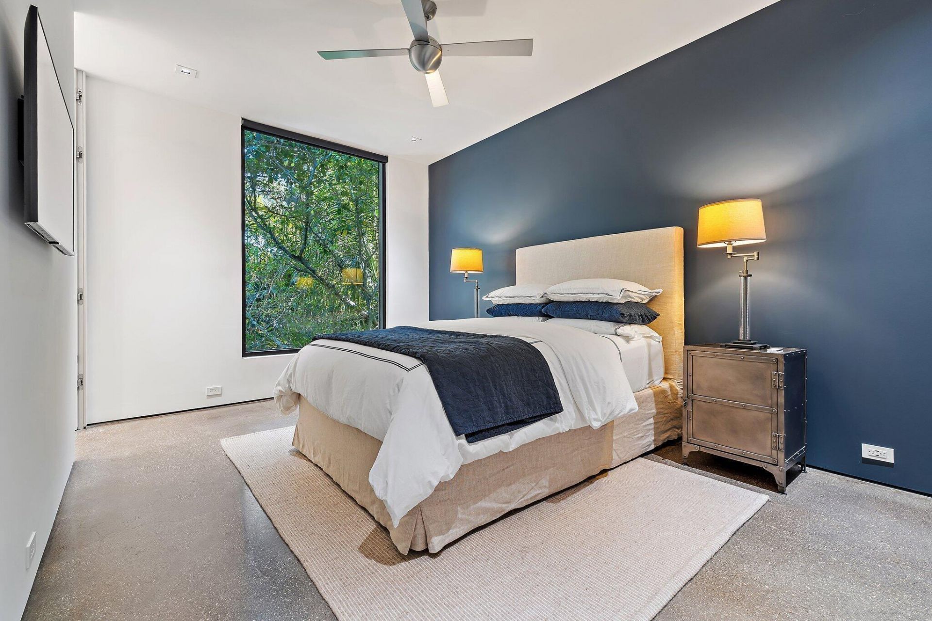 12 N Beach Road, Jupiter Island, FL 33455 Photo