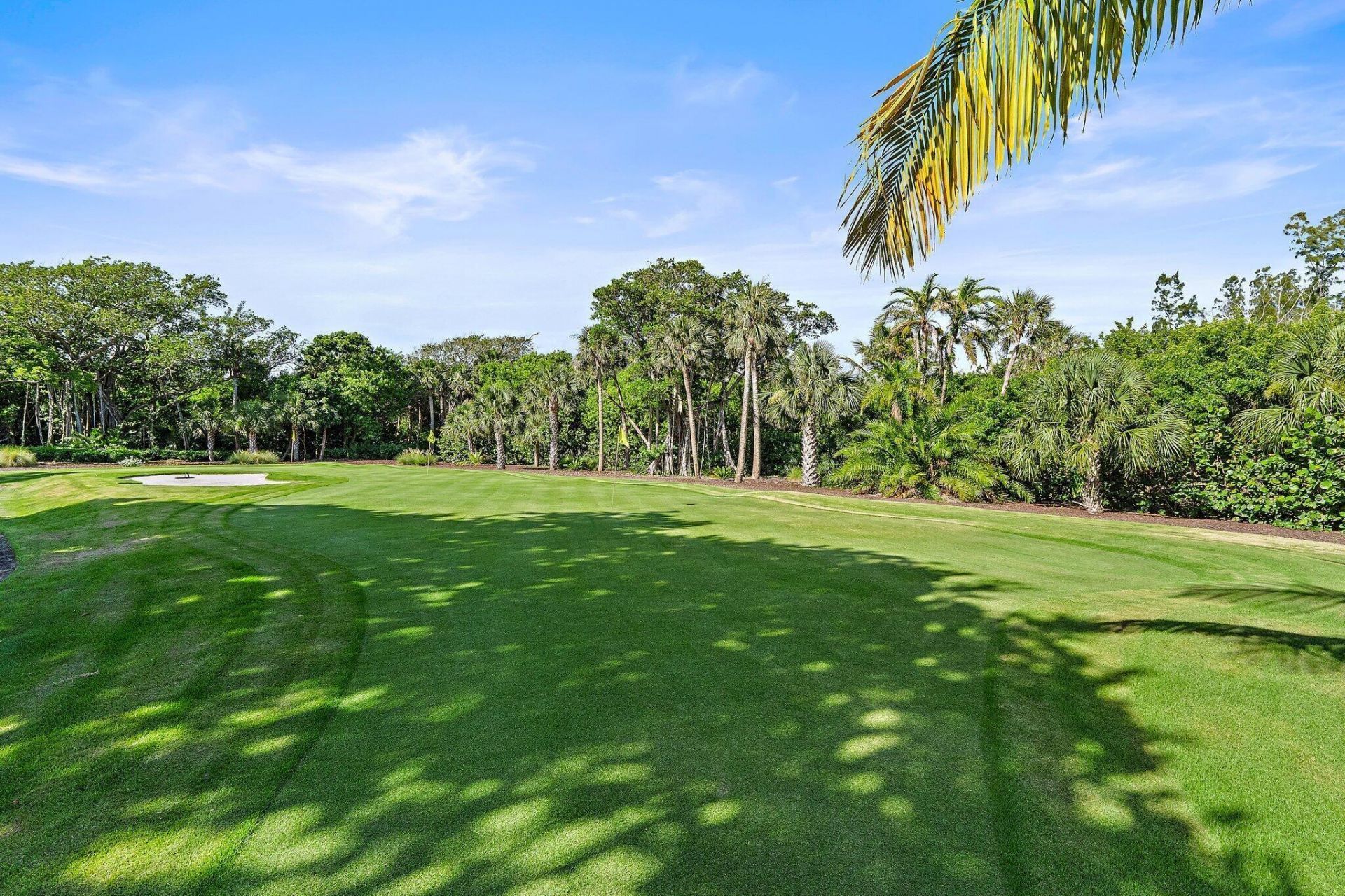 12 N Beach Road, Jupiter Island, FL 33455 Photo