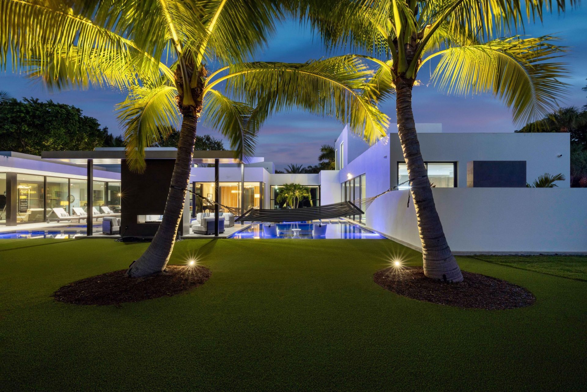 12 N Beach Road, Jupiter Island, FL 33455 Photo