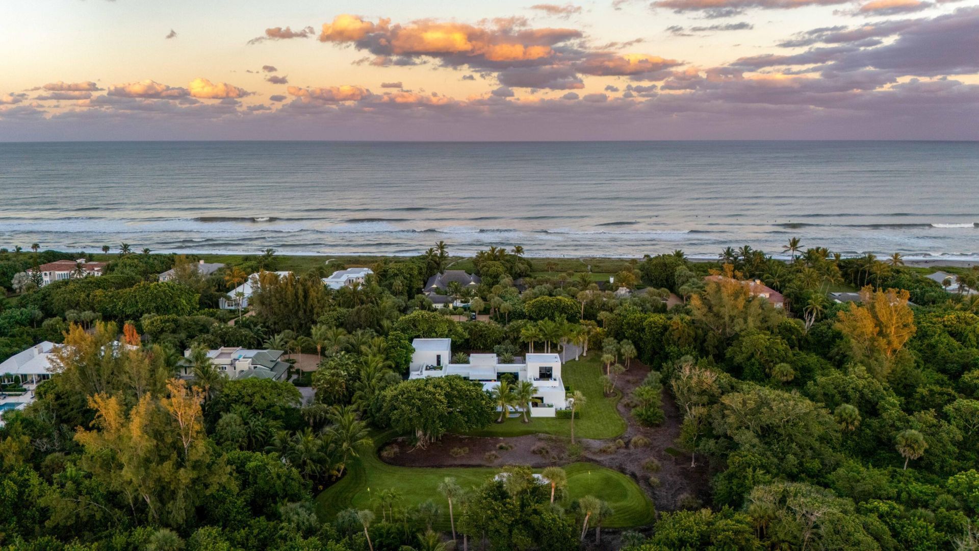 12 N Beach Road, Jupiter Island, FL 33455 Photo