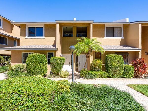 3409 SE 8th Street, Unit 6, Pompano Beach, FL 33062