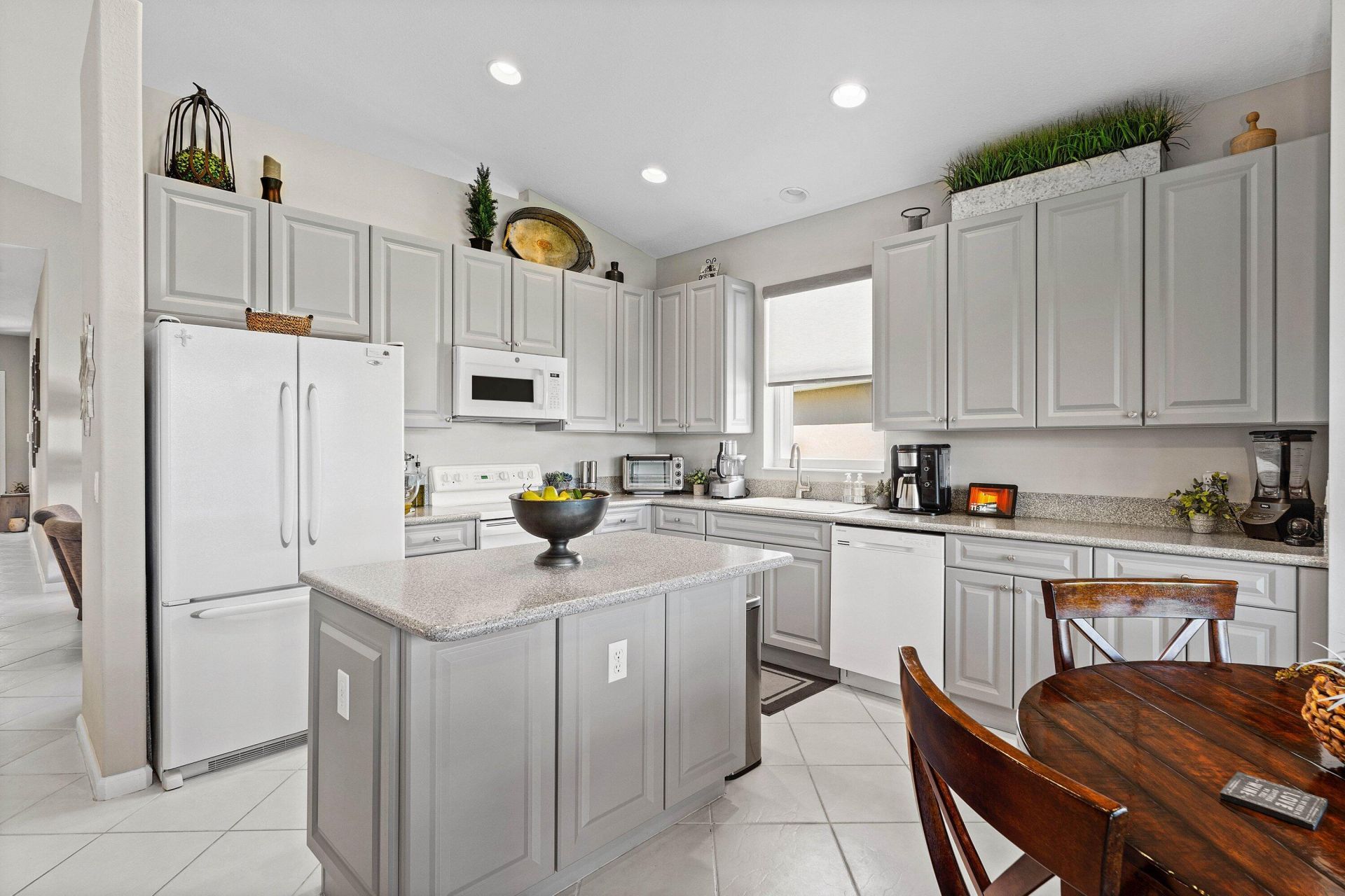 9121 Bay Point Circle, West Palm Beach, FL 33411 Photo