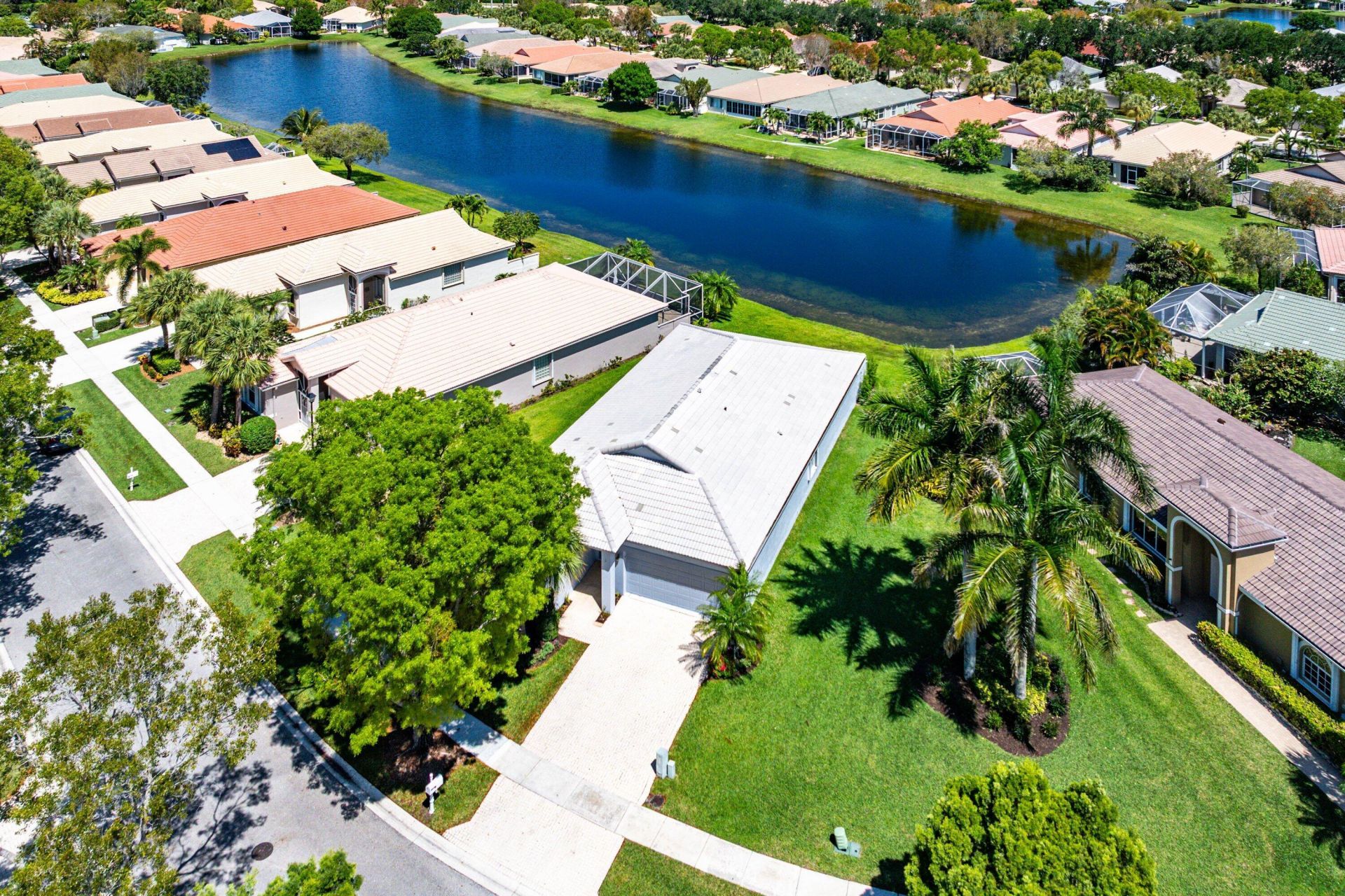 9121 Bay Point Circle, West Palm Beach, FL 33411 Photo