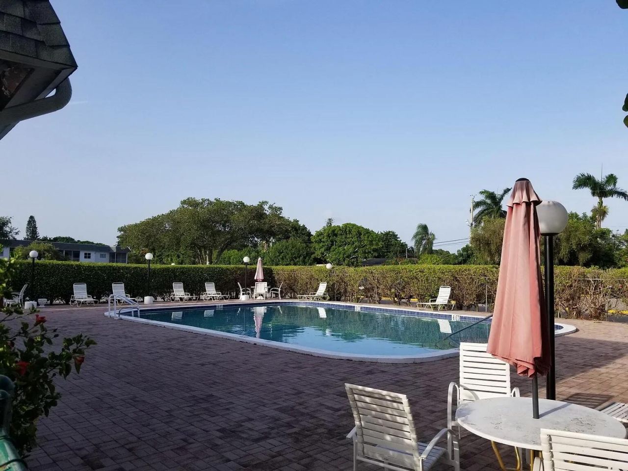 6501 Winfield Boulevard, Unit A-40, Margate, FL 33063 Photo