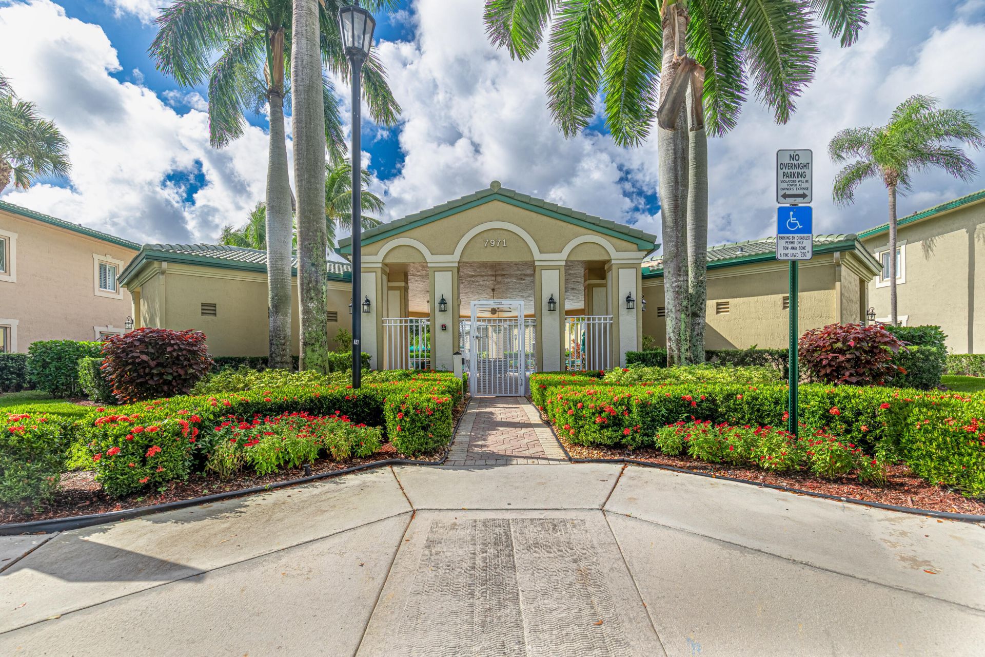 7972 W Exeter Blvd W W, Unit 101, Tamarac, FL 33321 Photo
