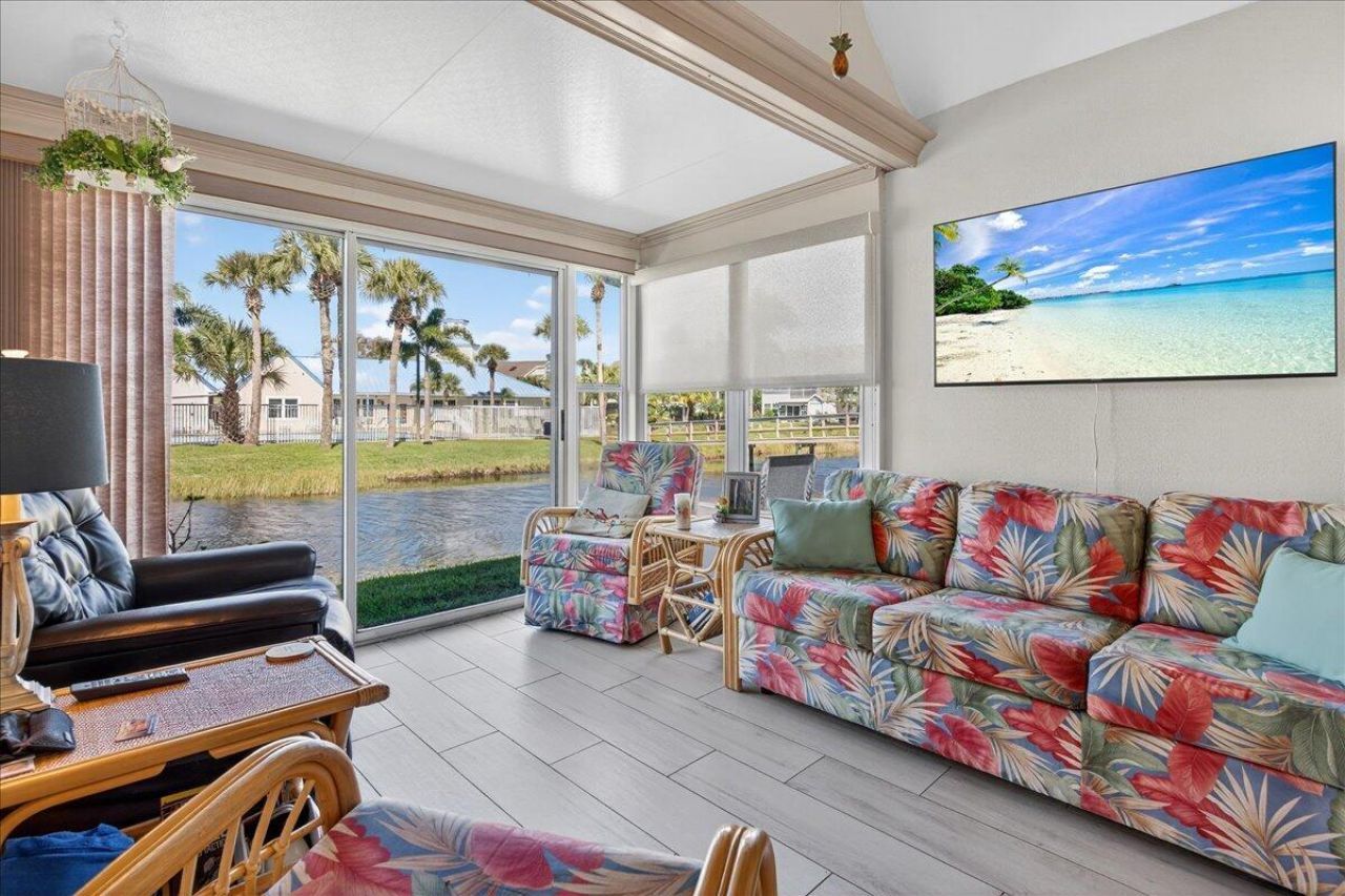 1827 Aynsley Way, Unit 4, Vero Beach, FL 32966 Photo