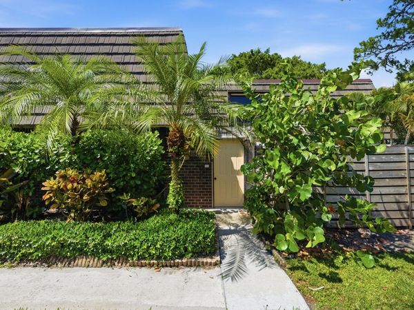1519 15th Terrace, Palm Beach Gardens, FL 33418