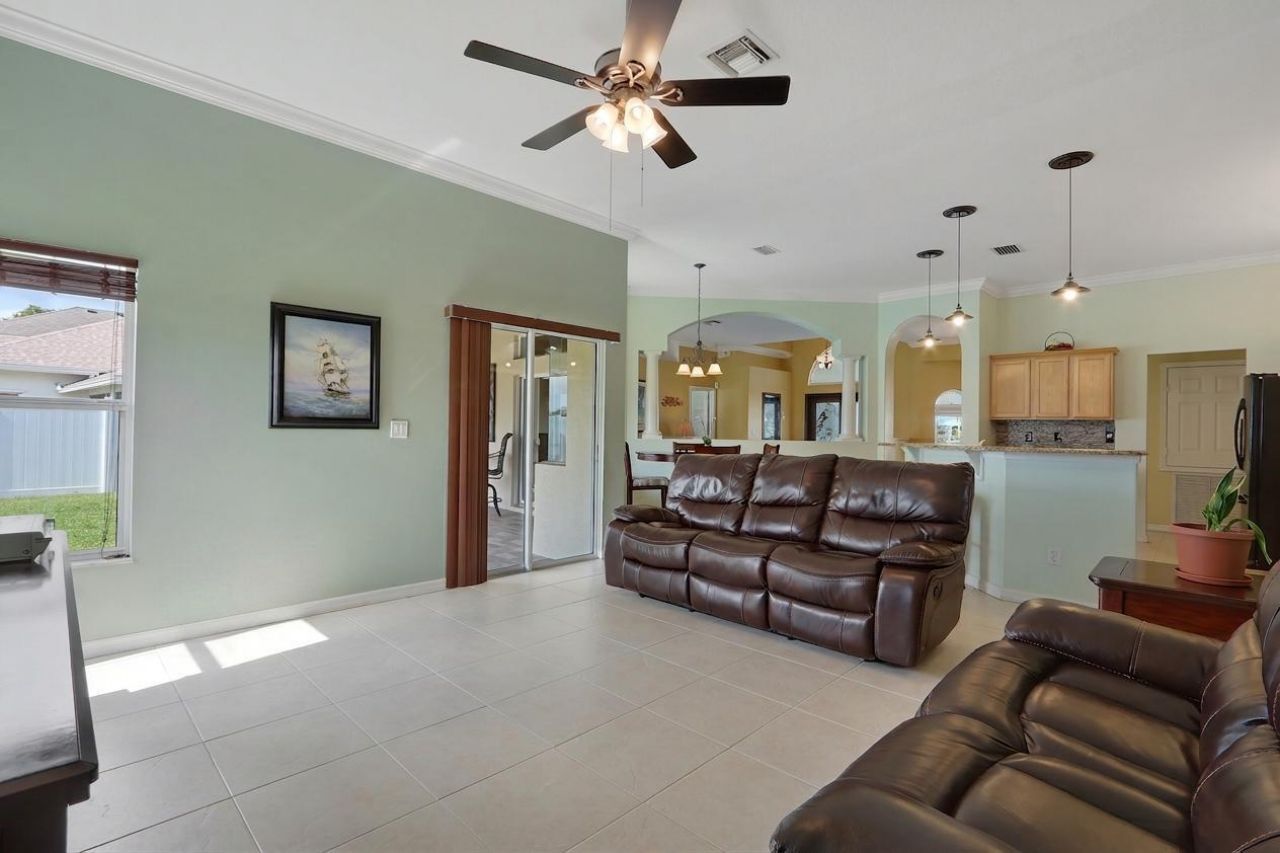 6478 NW Volucia Drive, Port Saint Lucie, FL 34986 Photo