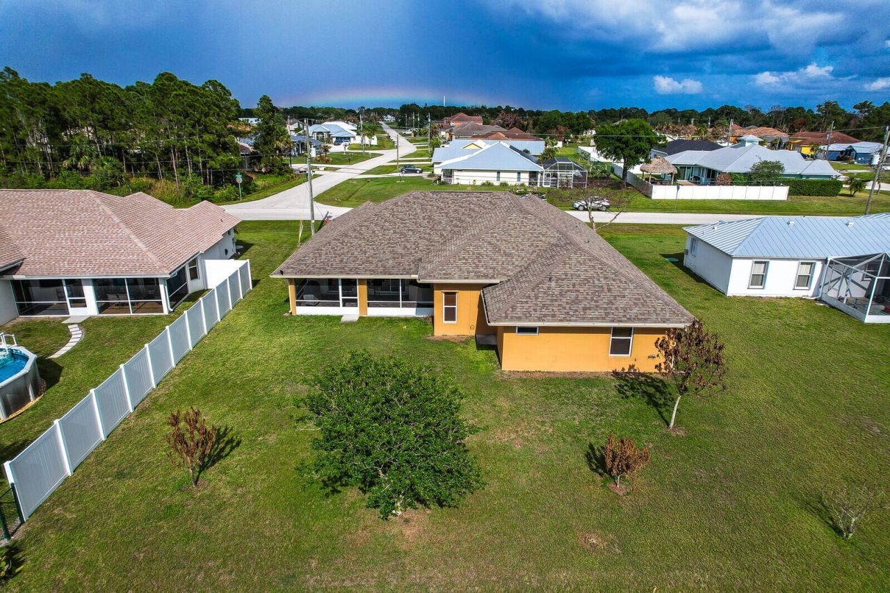 6478 NW Volucia Drive, Port Saint Lucie, FL 34986 Photo