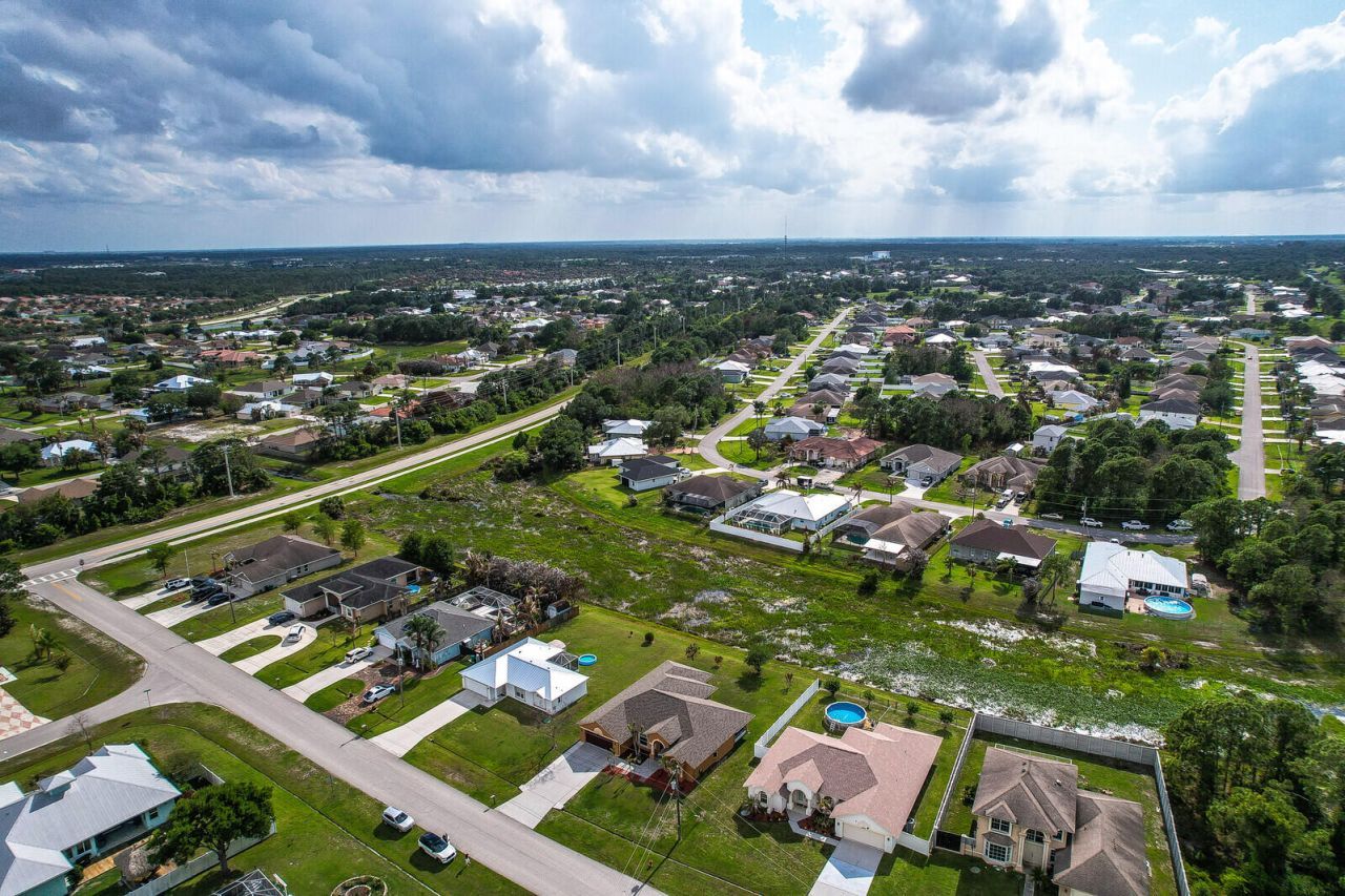 6478 NW Volucia Drive, Port Saint Lucie, FL 34986 Photo