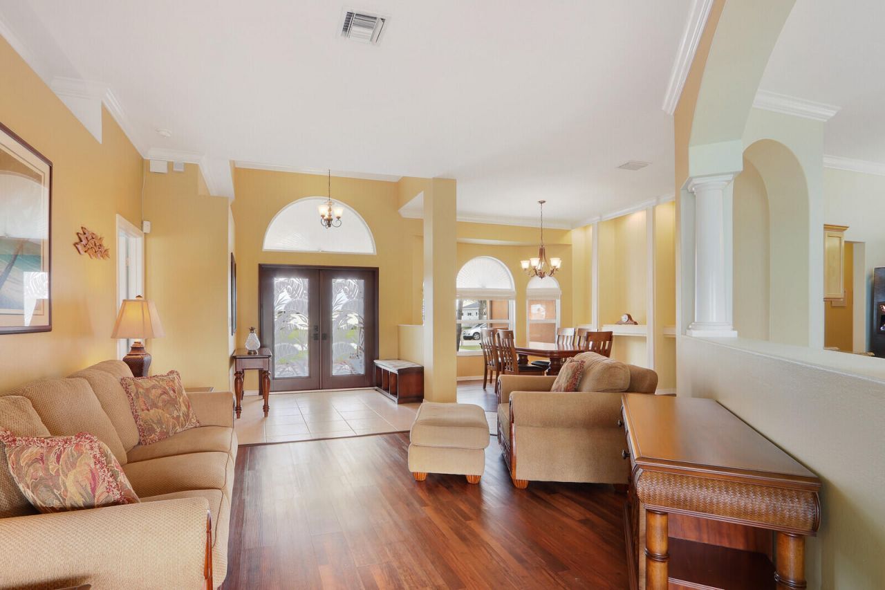 6478 NW Volucia Drive, Port Saint Lucie, FL 34986 Photo
