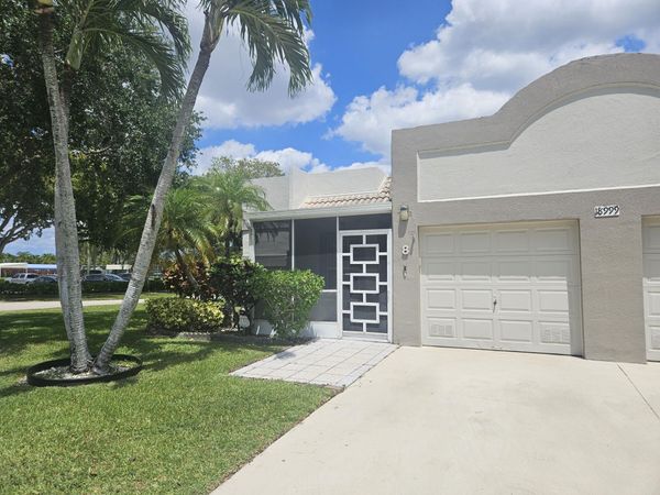 18999 Stewart Circle, Unit 8, Boca Raton, FL 33496