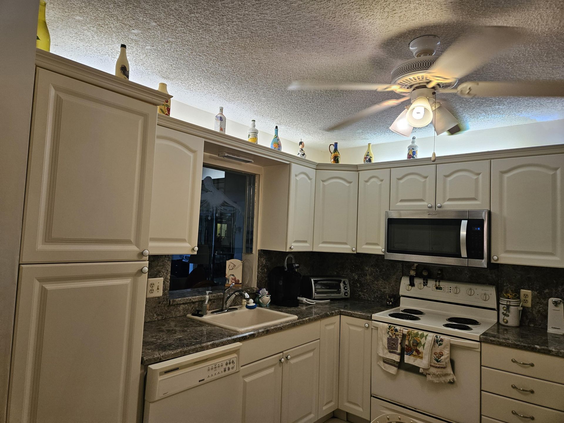18999 Stewart Circle, Unit 8, Boca Raton, FL 33496 Photo