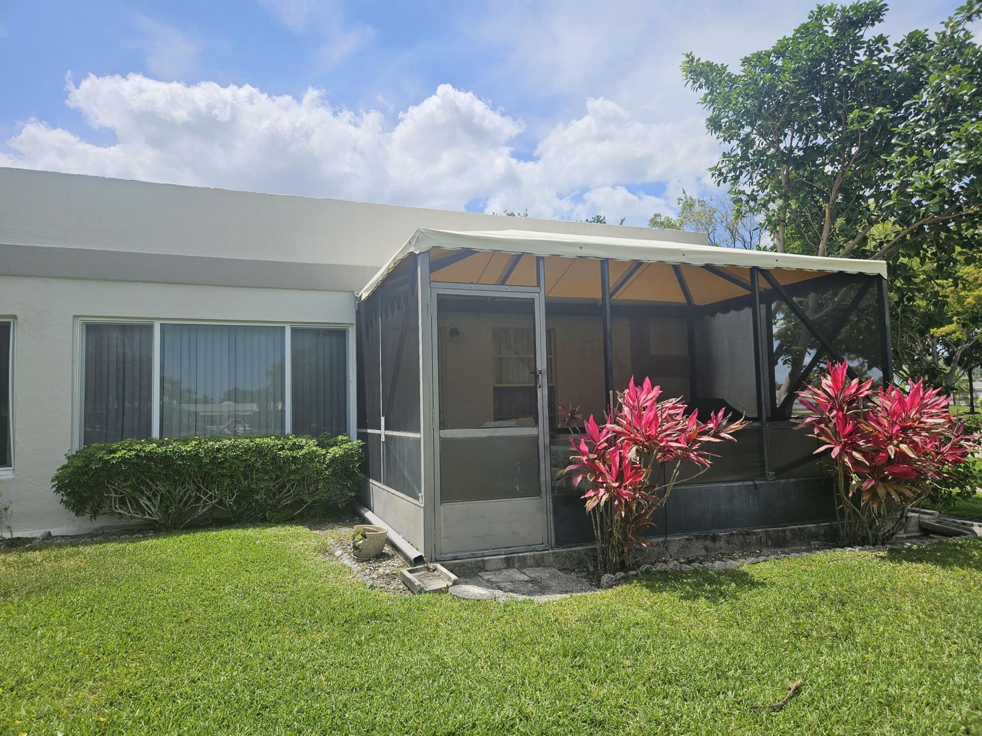 18999 Stewart Circle, Unit 8, Boca Raton, FL 33496 Photo