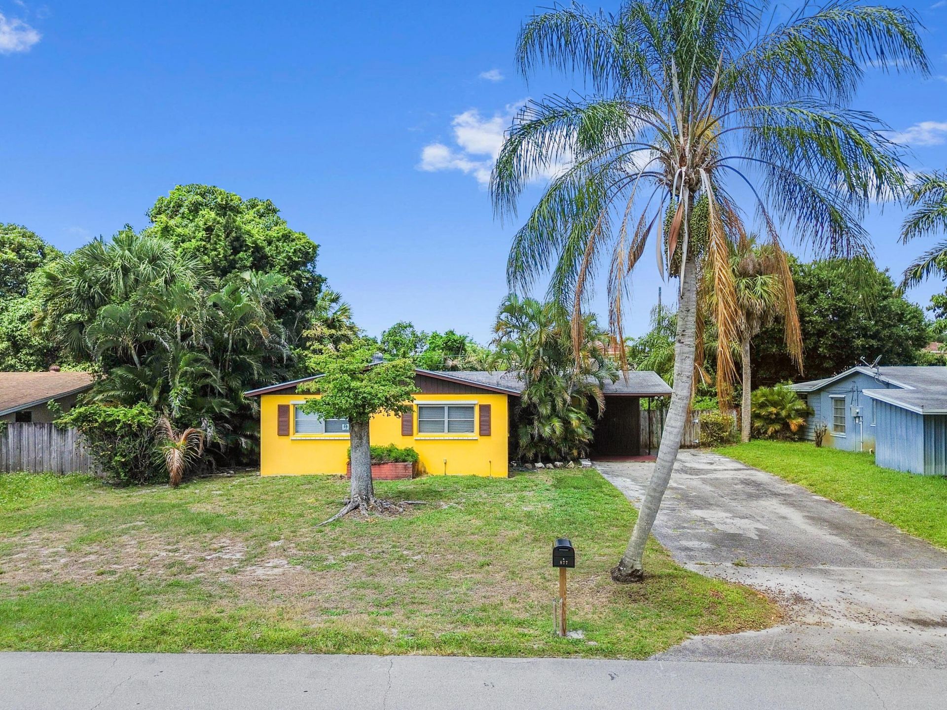 877 Sarazen Drive, Lake Belvedere Estates, FL 33413 Photo