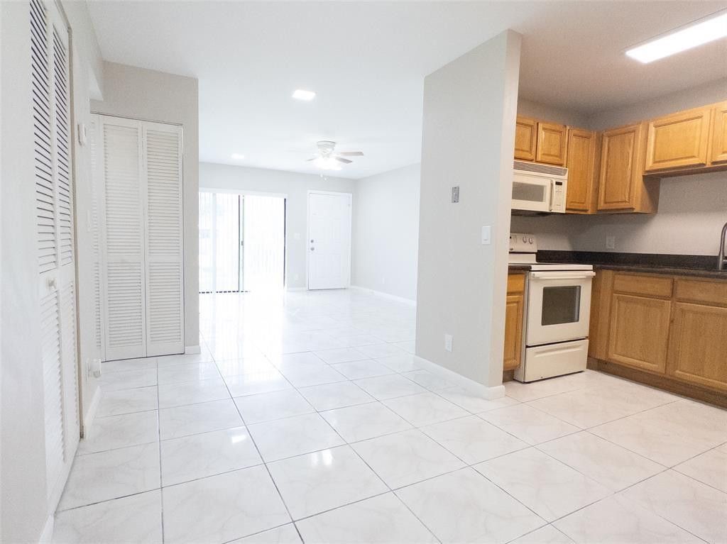 3256 NW 104th Avenue, Unit 115c, Coral Springs, FL 33065 Photo