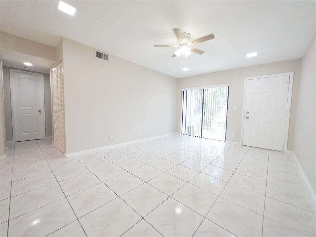 3256 NW 104th Avenue, Unit 115c, Coral Springs, FL 33065 Photo